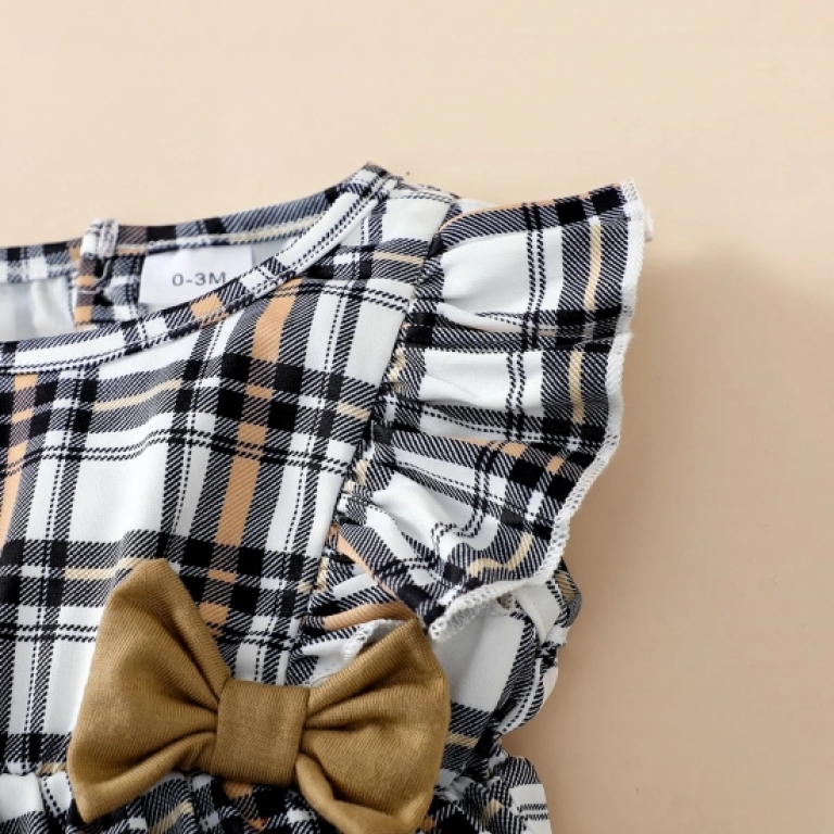 Աղջիկ երեխայի հագուստի հավաքածու