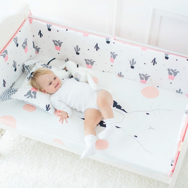 Օրորոցի դեկորատիվ պաշտպանիչ բարձիկներ