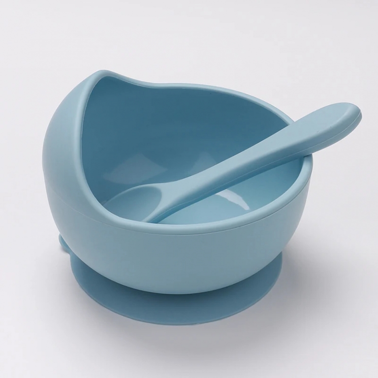 Երեխայի կերակրման ափսե գդալով